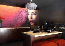 BLVD HOTEL & SUITES 5