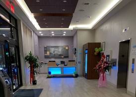 Holiday Inn Express JAMAICA - JFK AIRTRAIN - NYC by IHG 2