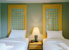 Moon Dragon Hotel 2