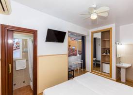 Guadalupe Hostal By Torremolinos On-line 5