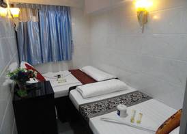First Inn 24 HOUR RECEPTION 10TH F, Block D & E CHUNGKING MANSION TST 3
