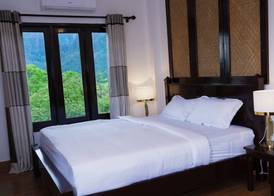 Mad Monkey Vang Vieng 4