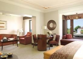Four Seasons Hotel Istanbul at the Bosphorus 5
