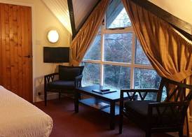 The Four Seasons Hotel 5