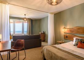 Baya Hotel 5