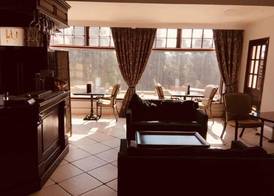 Brass Castle Country House Accommodation 4