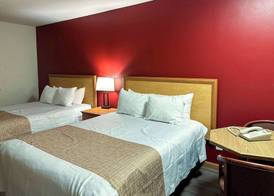 Econo Lodge Edmonds North Seattle 3