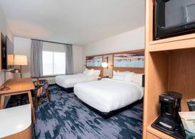 Fairfield Inn & Suites by Marriott Fair Oaks Farms 5