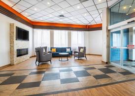 Comfort Inn & Suites Barrie - Highway 400 2