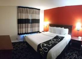Ramada by Wyndham Oceanside 5