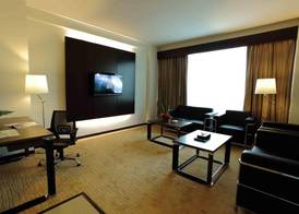 Symphony Suites Hotel 4