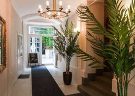 Lounge Apartments 2