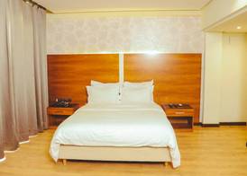 Hotel Perce Neige 5
