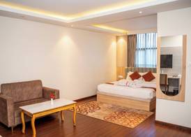 Hotel Badrinath 4