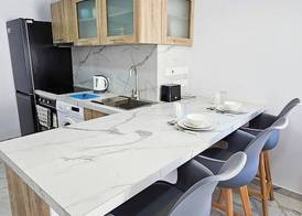 Urban Comfort Apartment 4