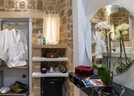 Chateau Anax Luxury suites 4