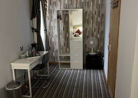 The Six Bells Hotel 4