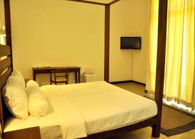 Roman Lake Ayurveda Boutique Resort 3