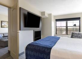 ClubHouse Hotel Sioux Falls 5