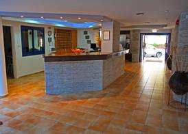 MyroAndrou Beach Hotel Apartments 2