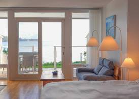 Sooke Harbour House 4