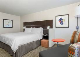 Holiday Inn Express & Suites CHICAGO O'HARE AIRPORT by IHG 2