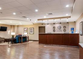 Comfort Inn & Suites At Copeland Tower 2