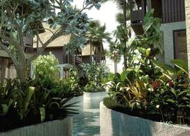 Quenzo Beach Resort 3