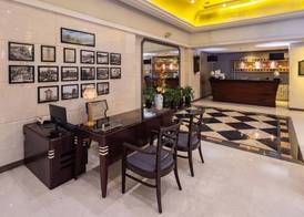 Broadway Mansions Hotel - On the bund 4