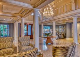 Trianon Bonita Bay Hotel 3