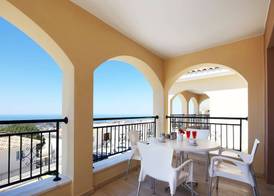 Club St. George 5