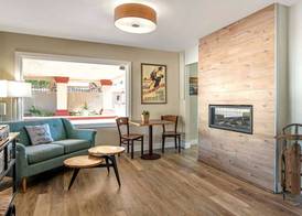 Econo Lodge Inn & Suites Durango 4