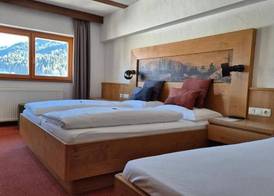 Hotel Dahoam by Miha 5