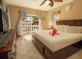 Pelican Reef Villas Resort 4