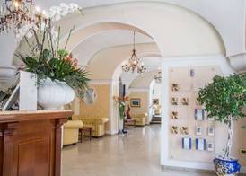 Lloyd's Baia Hotel 2