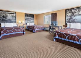 Super 8 by Wyndham Fort Dodge IA 3