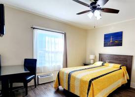 Santa Paula Inn 5