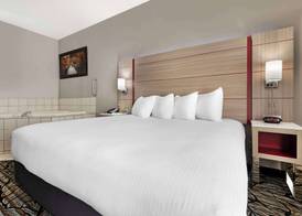 Best Western Plus Albert Lea I-90/I-35 Hotel 5