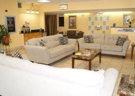 Days Inn by Wyndham Shelby 4