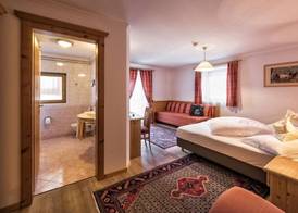Hotel Mirabel 4