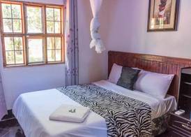Okavango Lodge 5