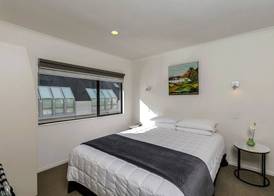 Le Chalet Suisse Motel Taupo 5