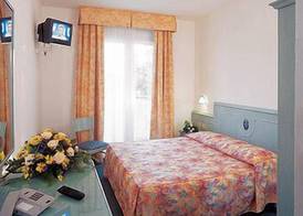 Salus Smart & Chic Hotel 3