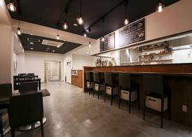 Roots Hostel 5