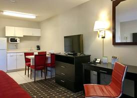Days Inn by Wyndham Augusta Fort Eisenhower 2