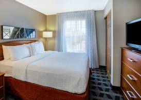 TownePlace Suites Detroit Sterling Heights 3