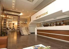 Manhattan Hotel & Restaurant 4