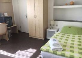 Adam Hotel - Giesen 3