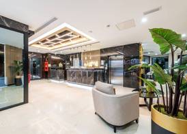 Aprilis Deluxe Hotel 4