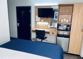 Microtel Inn & Suites by Wyndham Tuscaloosa East 5